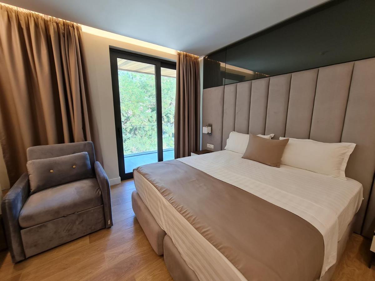 Hotel Aross Kanine المظهر الخارجي الصورة