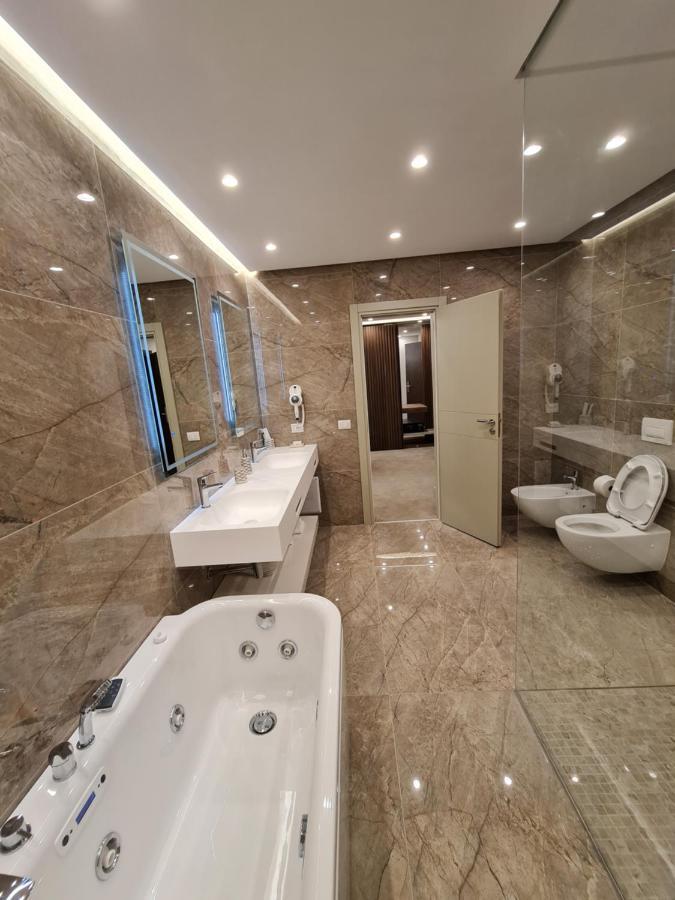 Hotel Aross Kanine المظهر الخارجي الصورة