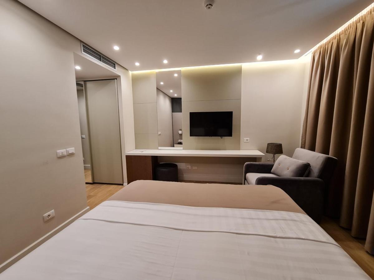 Hotel Aross Kanine المظهر الخارجي الصورة