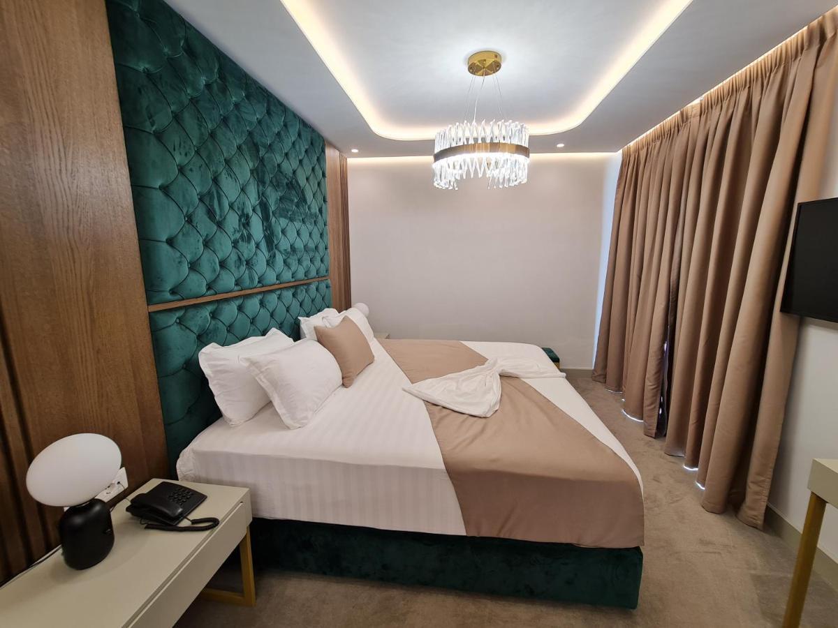 Hotel Aross Kanine المظهر الخارجي الصورة